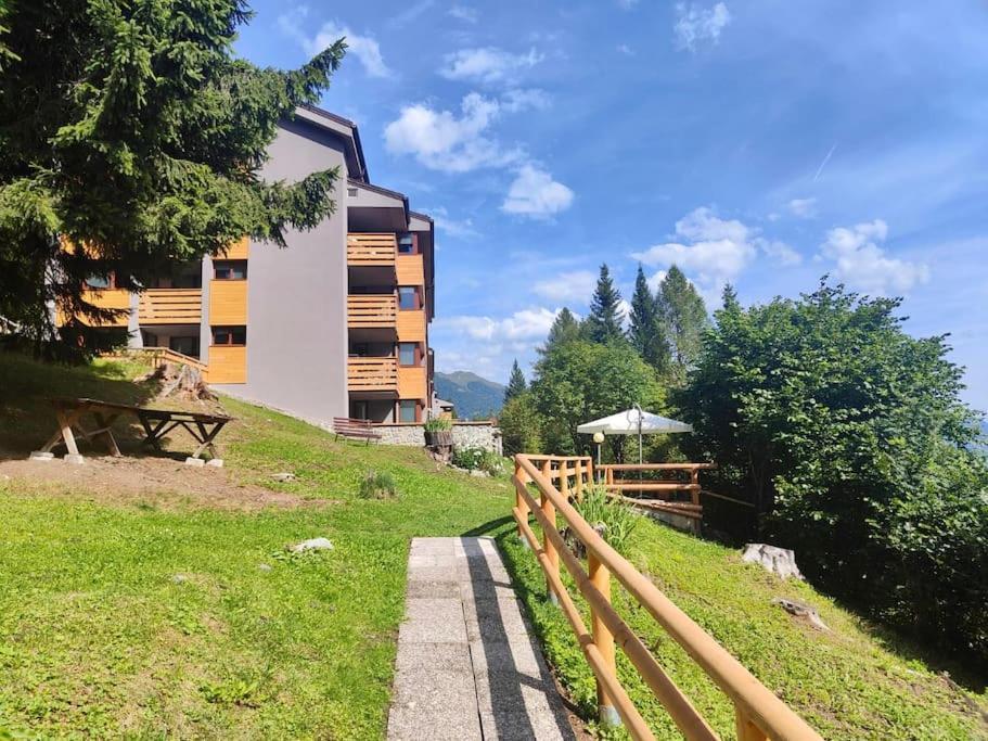 Appartamento Sulle Piste Folgarida Bagian luar foto